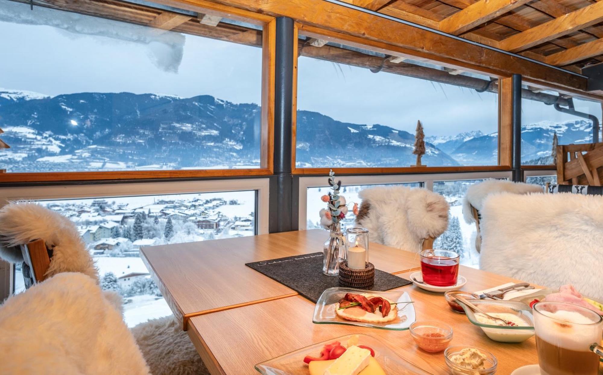 Panorama Hotel Guggenbichl - Inkl Sommerkarte, Einmaliger Eintritt Ins Tauern Spa & Bester Ausblick Ueber كابرون المظهر الخارجي الصورة